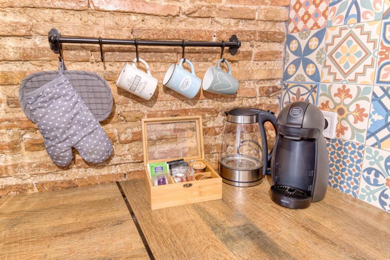Appartamento Beams & Bricks Valenza Esterno foto