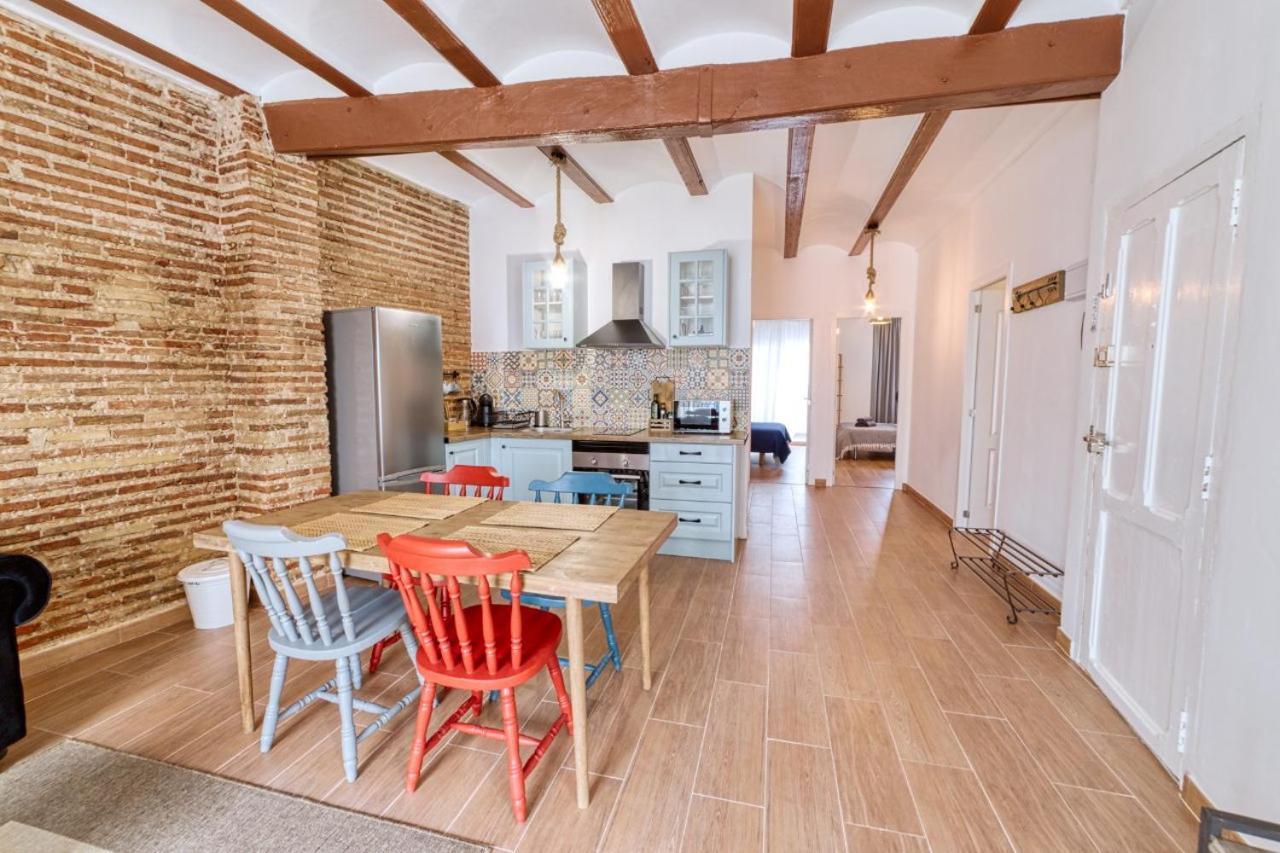 Appartamento Beams & Bricks Valenza Esterno foto
